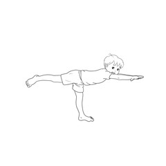 Kids Yoga Joga für Kinder, Asana Krieger, Freizeit, Hobby, Achtsamkeit. Junge barfuß in Yoga Haltung, macht fröhliches Gesicht, lächelt, ist entspannt, erholt sich. Freude und Ausgeglichenheit