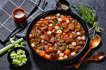 boneless beef short ribs stew in black bowl