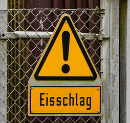 Eisschlag Warnschild