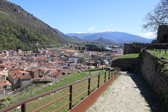 Vue d'ensemble de la ville, ville de Foix, d&eacute;partement de l'Ari&egrave;ge, France
