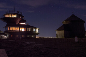 Obraz premium lighthouse at night