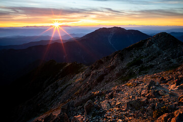 夕日と仙丈ケ岳 Sunset and Mt. Senjogatake