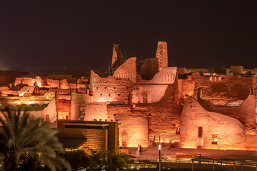Diriyah old town walls illuminated at night, Riyadh, Saudi Arabia - obrazy, fototapety, plakaty
