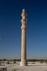 Fototapeta na wymiar Single Column of Apadana, Persepolis, Iran