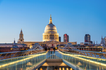 Fototapeta premium Millennium bridge and dome of St. Paul's cathedral in London. England