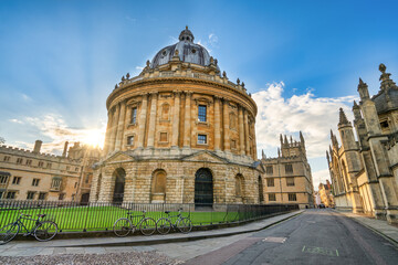 Fototapeta na wymiar Radcliffe square in the golden hour light in Oxford. England