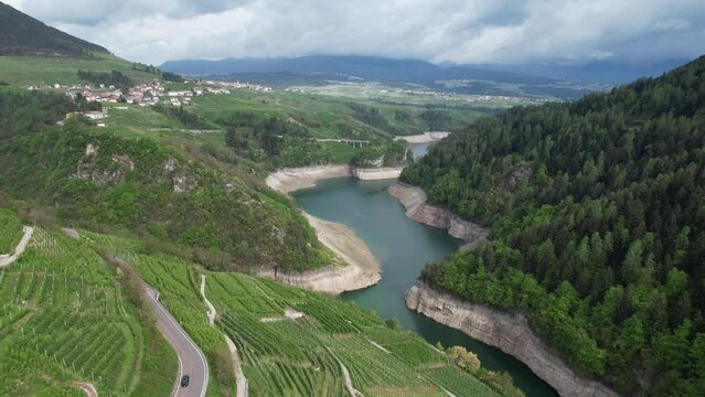 diga lago siccit&agrave; 