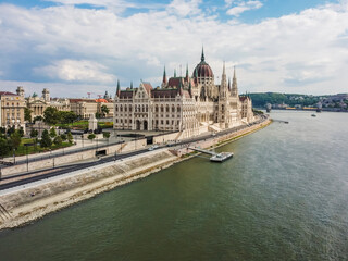 Obraz premium Aerial vIew by drone. Summer. Budapest, Hungary. Danube river. Parlament of Hungary.