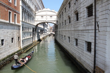 Fototapeta premium Canal de Venecia, Italia. 