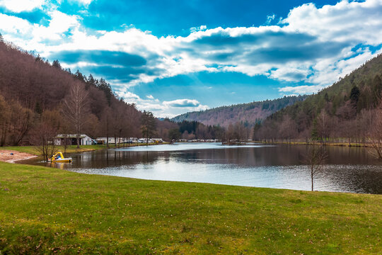Clausensee, Waldfischbach-Burgalben. Bathing lake, bathing beach at  Lake Clausen in rhineland palatinate, Pf&auml;lzerwald, Germany
