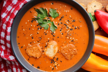 tomato soup with bread
