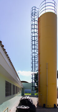 Escola Gabriela Mistral em Foz do Igua&ccedil;u, Brasii. Fronteria com Argetina e Paraguai.