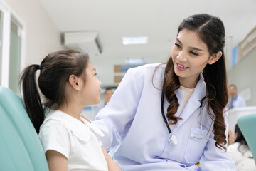 Doctor examination to patient.