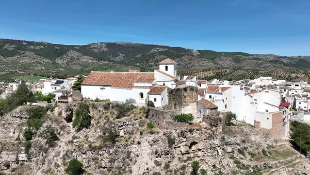 vista a&eacute;rea del pueblo de el burgo en la comarca del parque nacional sierra de las Nieves, Andaluc&iacute;a