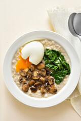 Mushroom and spinach oatmeal