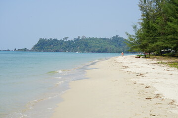 Rugged coastline of Koh Chang