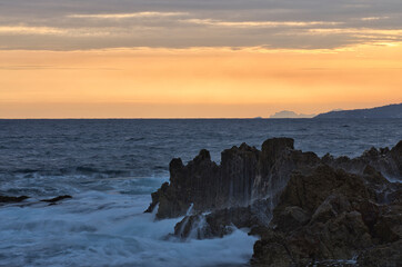 M&eacute;diterran&eacute;e, cr&eacute;puscule vers Monaco