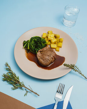 Steak cooked on the table