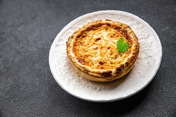 meat quiche savory pie stuffing meal food snack on the table copy space food background rustic top view