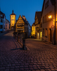 Obraz premium Night view of Rothenburg ob der Tauber, the most famous German town on the Romantic Road, Bavaria, Germany