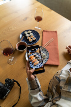 Food phone sushi 