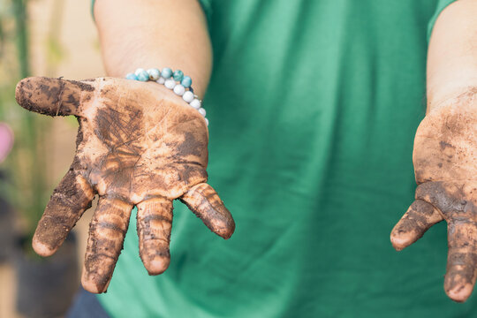 Dirty hands.