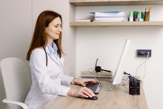 Clinic doctor concentration technology gadget career