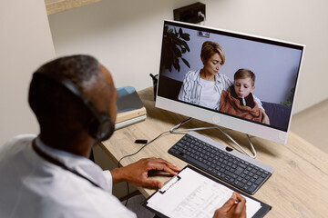 Illness disease e-health family doctor medical record gadget 