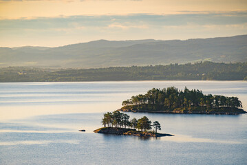 Fototapeta na wymiar Snasa lake in Norway, scenic nature