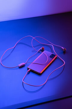 Hip mobile with earphones