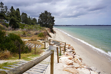 Lady Robinsons beach in Botany bay, Sydney. - obrazy, fototapety, plakaty