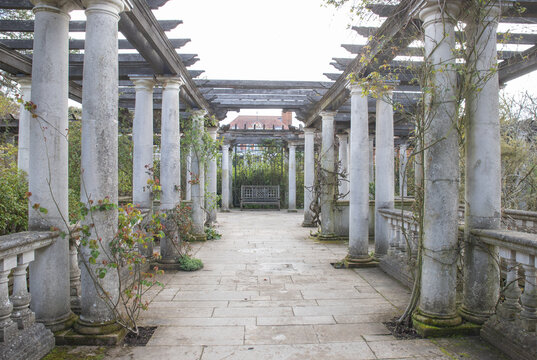The Hill Garden & Pergola Park in London
