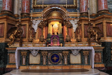 Fototapeta na wymiar Santi Ambrogio e Carlo al Corso Basilica Altar in Rome, Italy