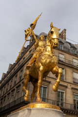 equistrian sculpture of Jeanne d'Arc in Paris