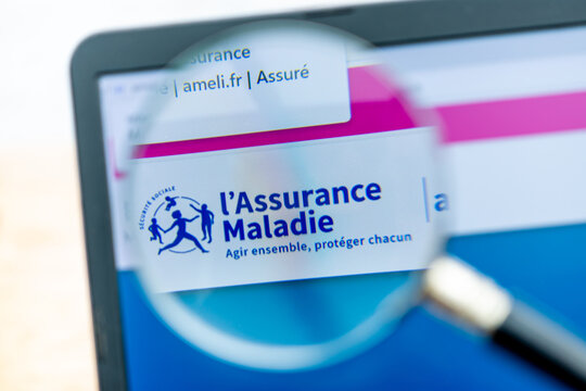 Clamart, France - 18 avril 2023:  Détail du site internet "ameli.fr" de l'Assurance Maladie permettant d'effectuer en ligne la plupart des démarches administratives de l'assurance santé française