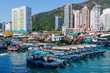 Naklejka premium Haberdeen Harbour - Hong Kong The largest floating boat in the world