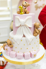 1st birthday cake with number 1 candle