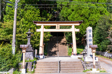 鳥居　日本最古の神社パワースポット幣立神宮（へいたてじんぐう）
Torii...