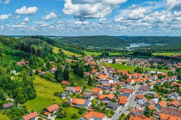 Blick über Peiting zum Lech nördlich der Gemeinde