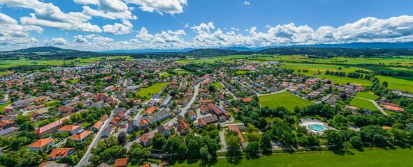 Panorama-Ausblick über Peiting ins bayerische Oberland und zum Hohen Peißenberg