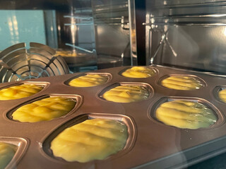 baking madeleines in the oven