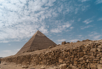 Fototapeta na wymiar Kefren pyramid landscape with a blue sky. Cairo. Egypt
