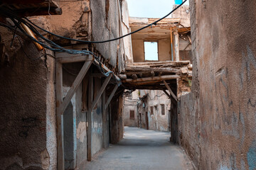 Fototapeta na wymiar narrow street in old city of Damascus, Syria