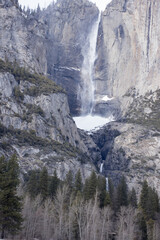 Fototapeta na wymiar Yosemite Falls in winter