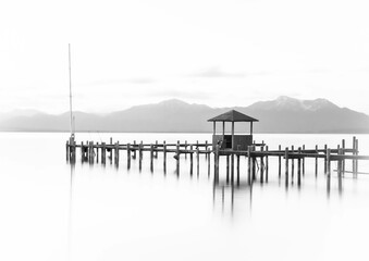 Chiemsee in s/w