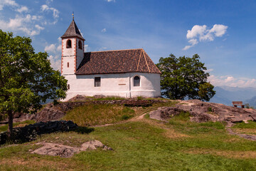 Fototapeta na wymiar The little Church St. Hippolyt located near Tisens, South Tyrol