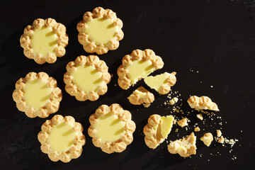 Cookies with cream filling