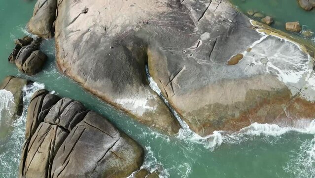 Grandfather and Grandmother Rocks - Hin Ta Hin Yai - Koh Samui - Thailand