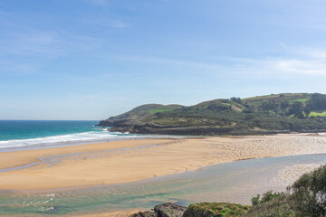 Fototapeta na wymiar beautiful natural scenery and sandy beach formed in the Ria de Ajo