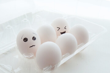 白い卵と絵文字